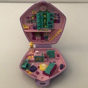 Vintage 1994 Bluebird Polly Pocket Slumber Party